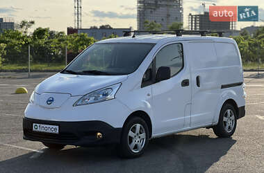 Вантажний фургон Nissan e-NV200 2018 в Києві