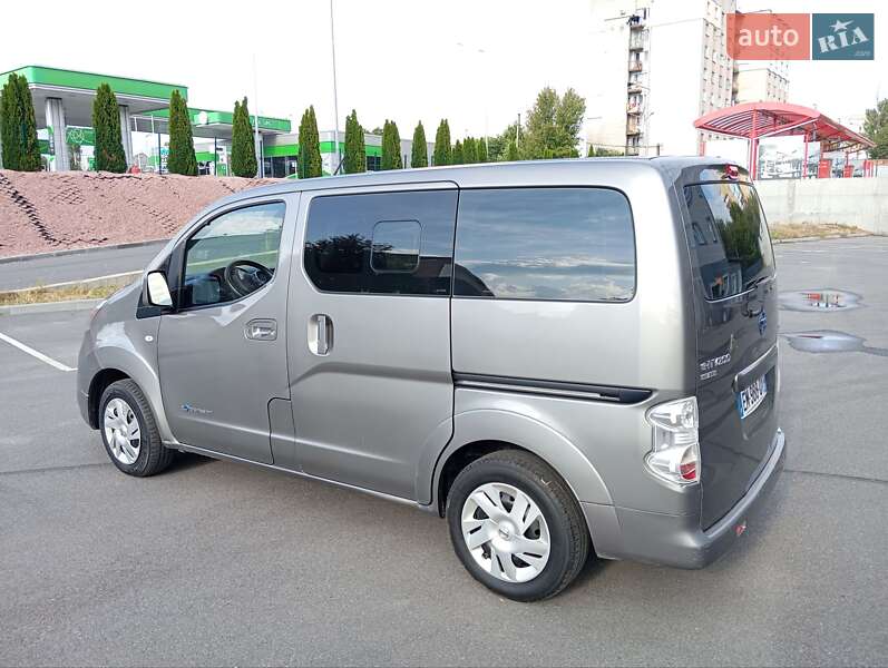 Минивэн Nissan e-NV200 2017 в Виннице
