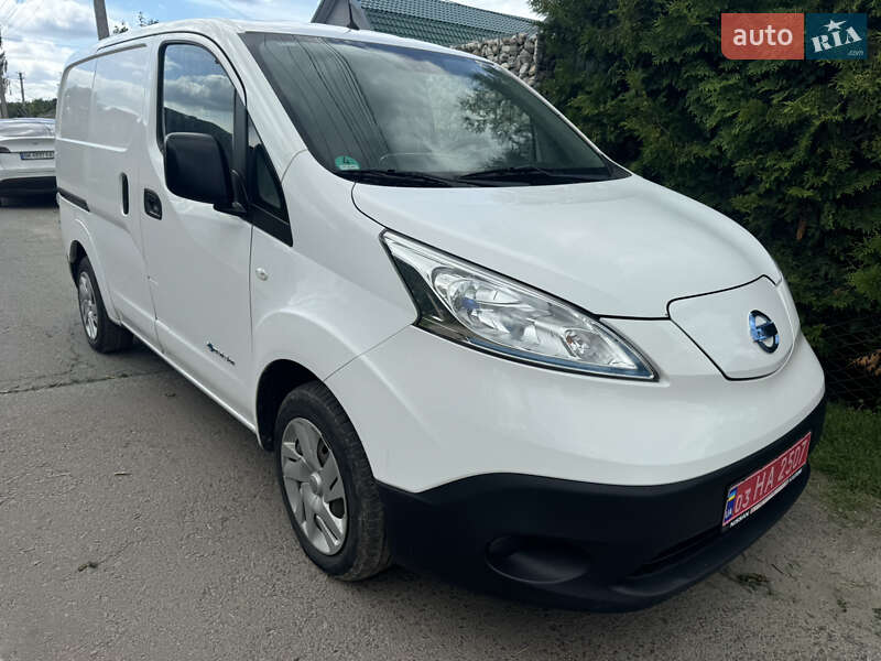Nissan e-NV200 2018