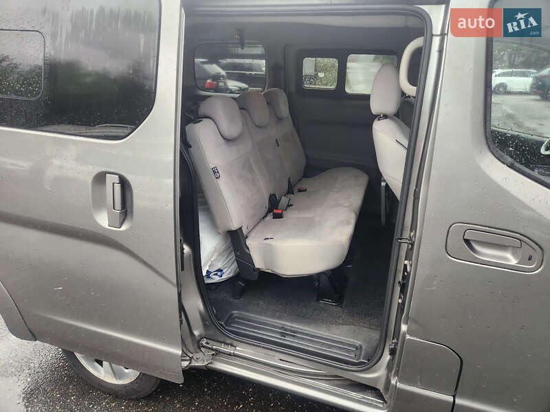 Минивэн Nissan e-NV200 2015 в Киеве