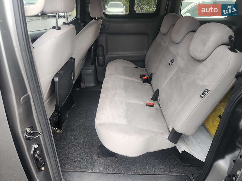 Минивэн Nissan e-NV200 2015 в Киеве