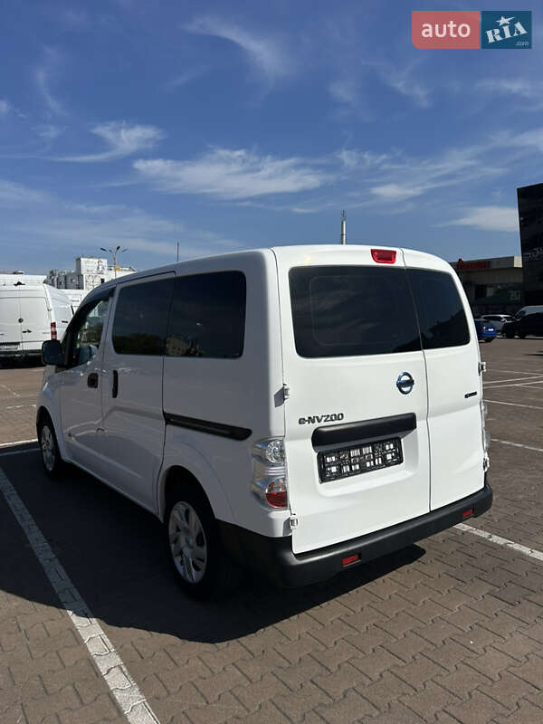 Мінівен Nissan e-NV200 2018 в Житомирі