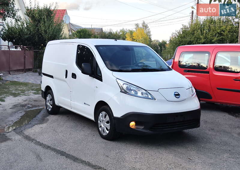Nissan e-NV200 2020