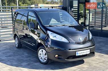 Грузовой фургон Nissan e-NV200 2021 в Ровно