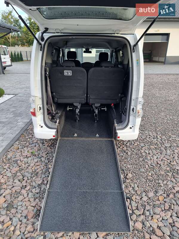 Мінівен Nissan e-NV200 2019 в Радивиліві