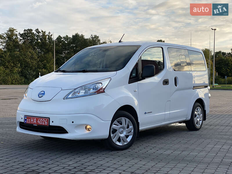 Nissan e-NV200 2016