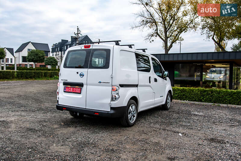 Грузовой фургон Nissan e-NV200 2019 в Умани