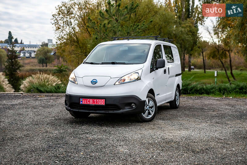 Грузовой фургон Nissan e-NV200 2019 в Умани