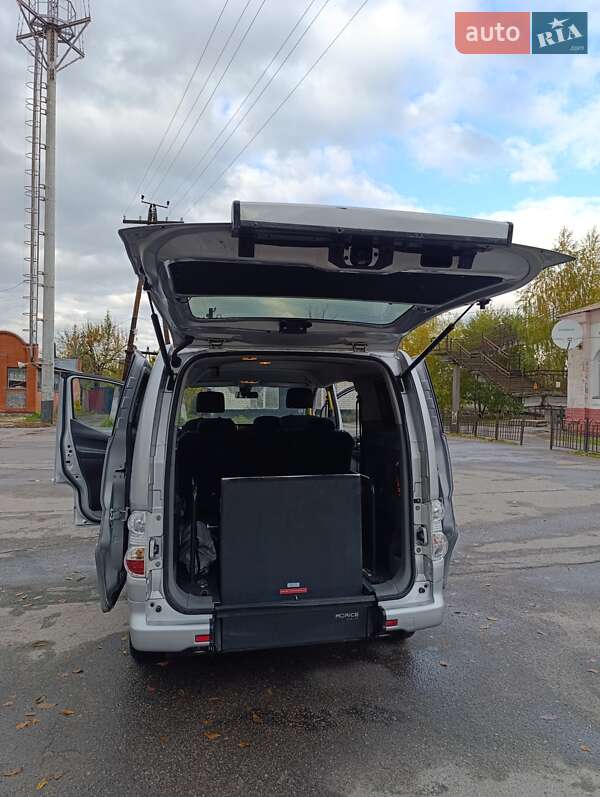 Мінівен Nissan e-NV200 2018 в Семенівці