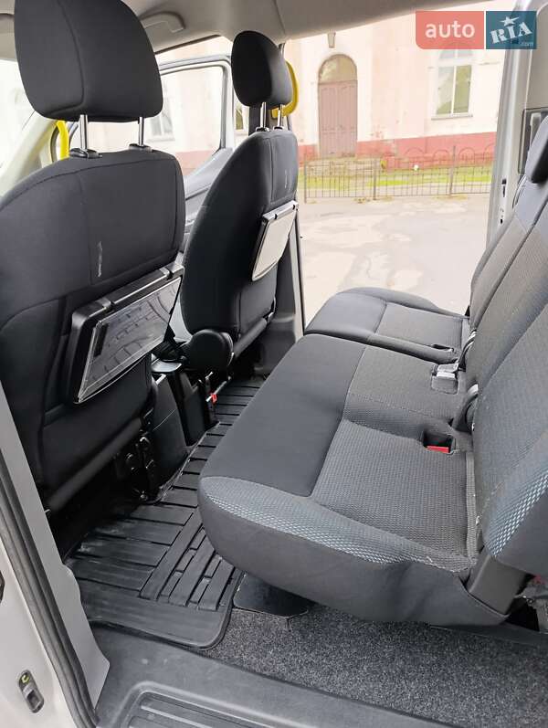 Мінівен Nissan e-NV200 2018 в Семенівці