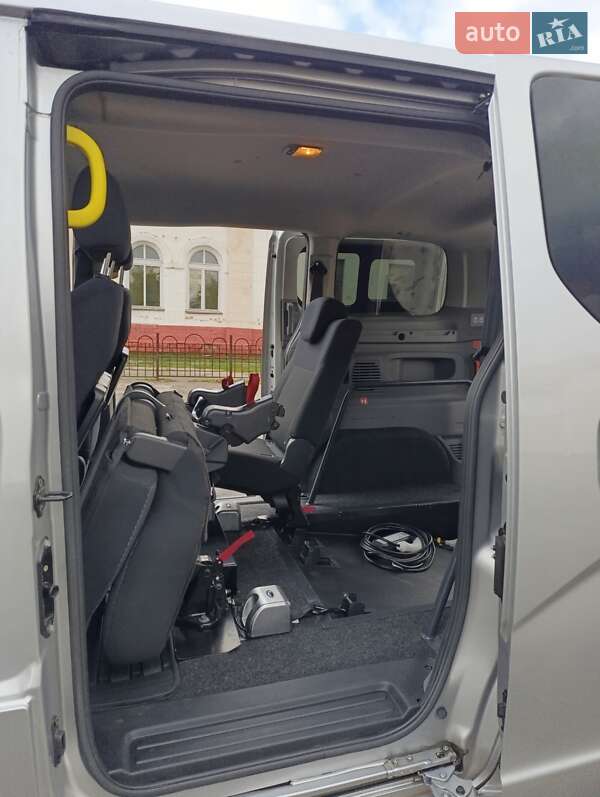 Мінівен Nissan e-NV200 2018 в Семенівці