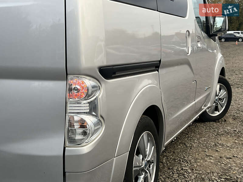 Мінівен Nissan e-NV200 2018 в Луцьку