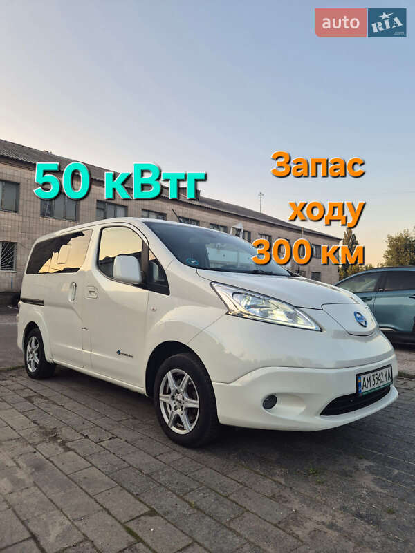 Nissan e-NV200 2014 Nissan e-NV200 2014