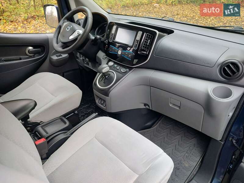 Мінівен Nissan e-NV200 2015 в Бердичеві фото 16 Мінівен Nissan e-NV200 2015 в Бердичеві