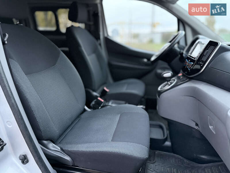 Мінівен Nissan e-NV200 2019 в Житомирі