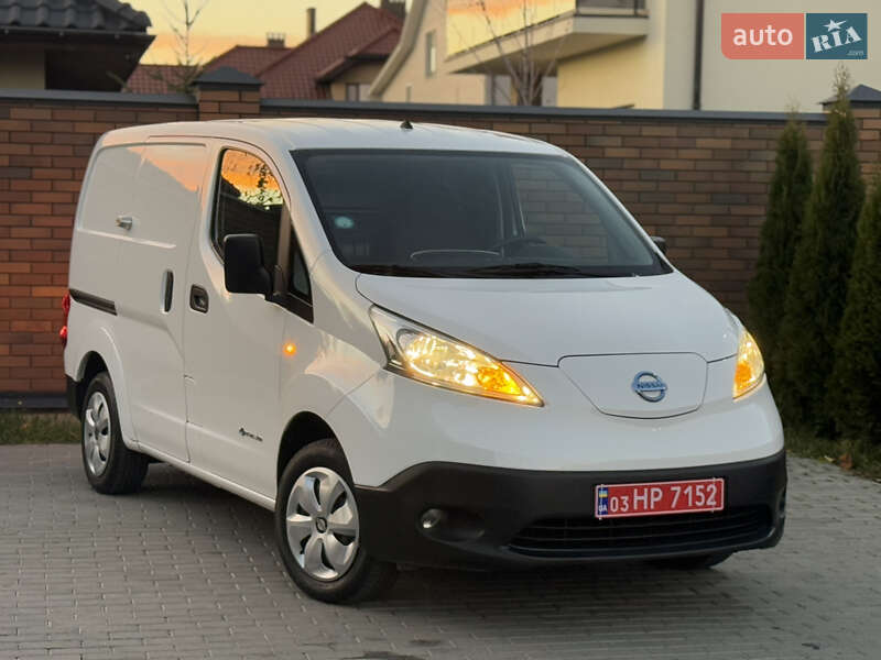 Вантажний фургон Nissan e-NV200 2020 в Вінниці