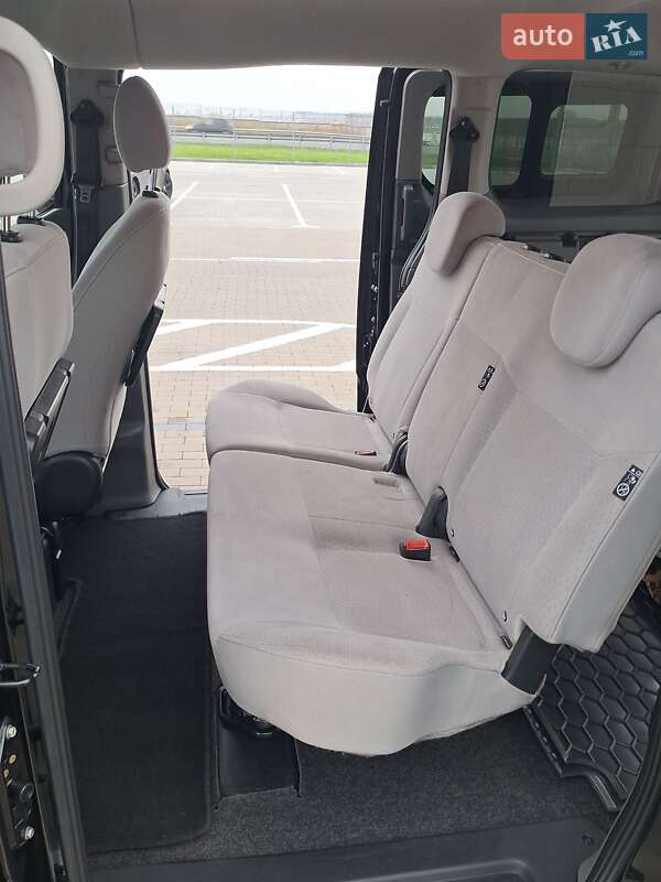 Мінівен Nissan e-NV200 2015 в Борисполі фото 12 Мінівен Nissan e-NV200 2015 в Борисполі