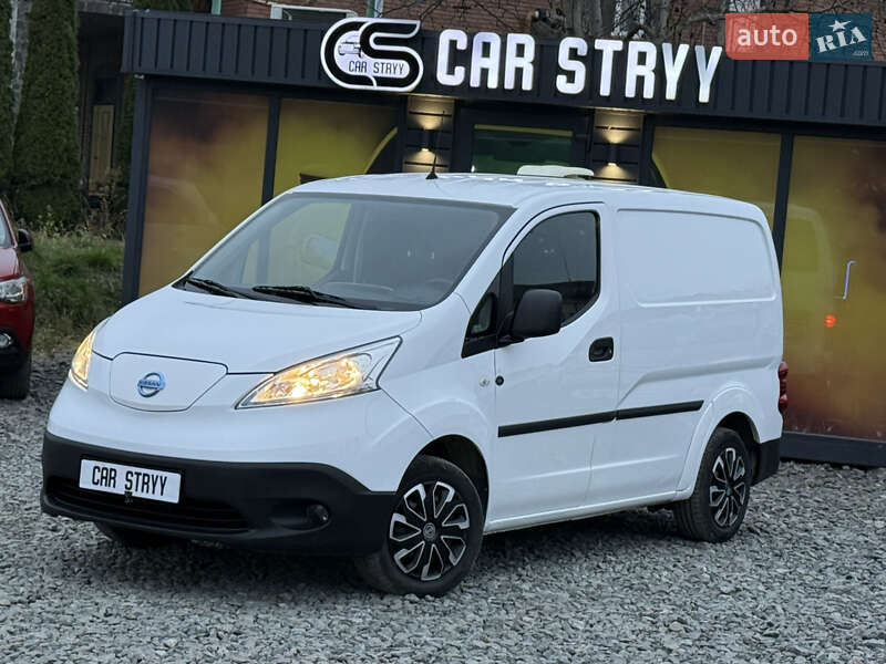 Вантажний фургон Nissan e-NV200 2019 в Стрию