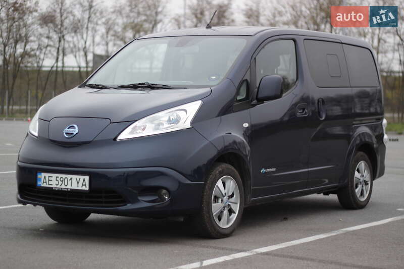 Nissan e-NV200 2016
