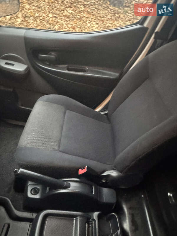 Грузопассажирский фургон Nissan e-NV200 2019 в Киеве