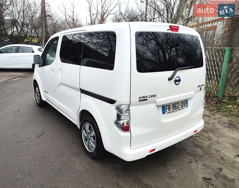 Минивэн Nissan e-NV200 2020 в Новых Санжарах