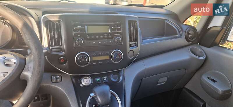 Грузовой фургон Nissan e-NV200 2014 в Житомире