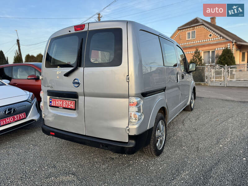 Грузовой фургон Nissan e-NV200 2019 в Ровно