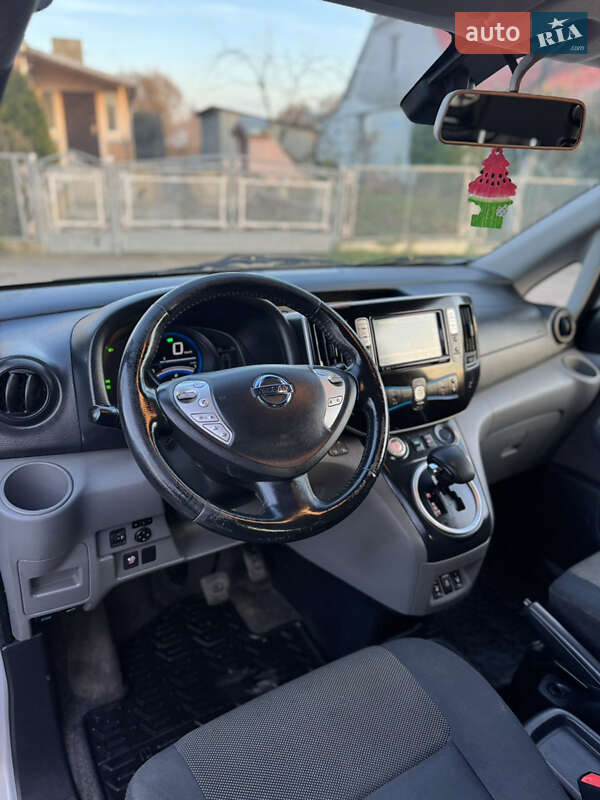 Грузовой фургон Nissan e-NV200 2019 в Ровно