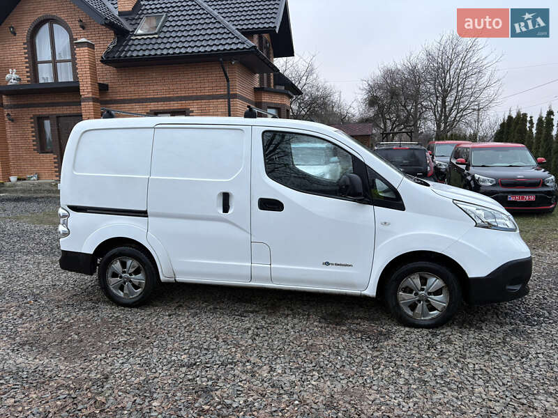 Грузовой фургон Nissan e-NV200 2015 в Луцке фото 3 Грузовой фургон Nissan e-NV200 2015 в Луцке