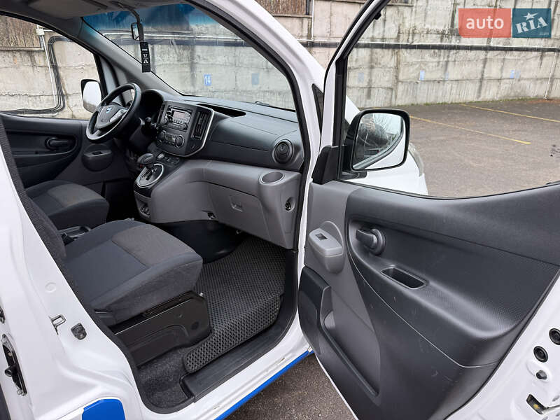 Минивэн Nissan e-NV200 2020 в Ровно