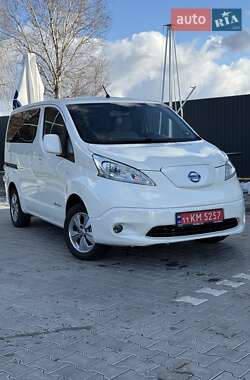 Мінівен Nissan e-NV200 2015 в Володимирі