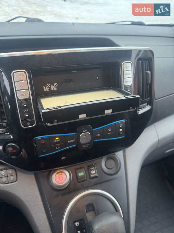 Грузовой фургон Nissan e-NV200 2019 в Киеве