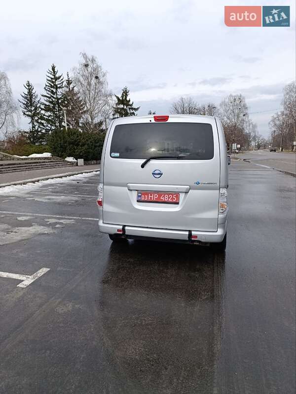 Мінівен Nissan e-NV200 2018 в Семенівці