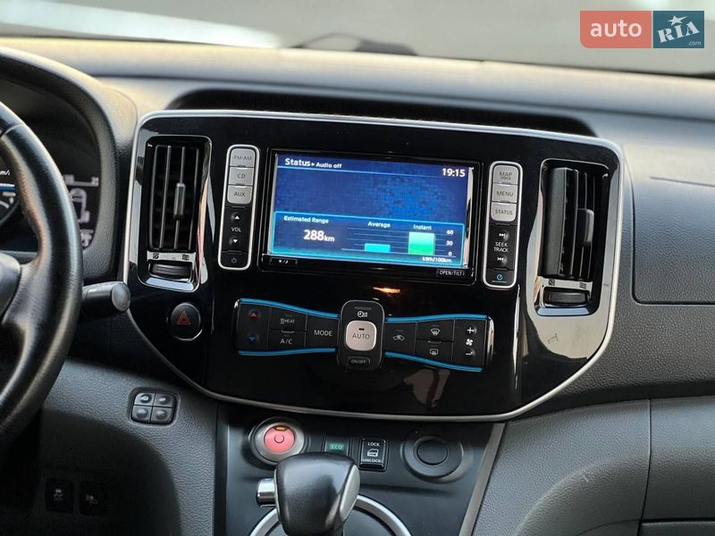 Минивэн Nissan e-NV200 2015 в Киеве