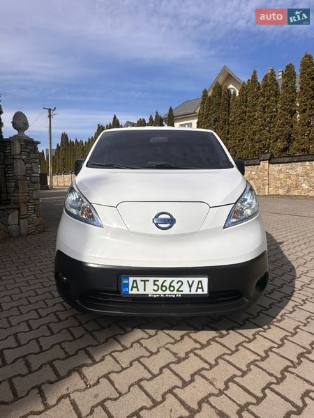 Nissan e-NV200