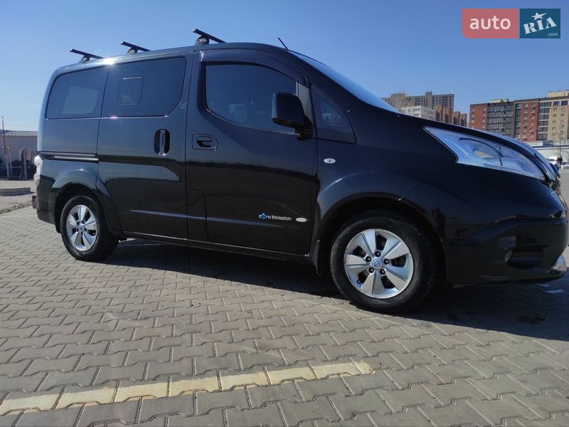 Минивэн Nissan e-NV200 2015 в Одессе