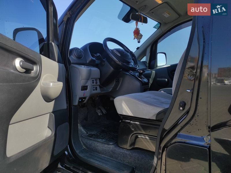 Минивэн Nissan e-NV200 2015 в Одессе