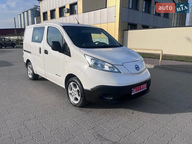 Nissan e-NV200