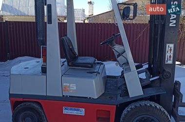 Вилочний навантажувач Nissan EH 1995 в Камені-Каширському
