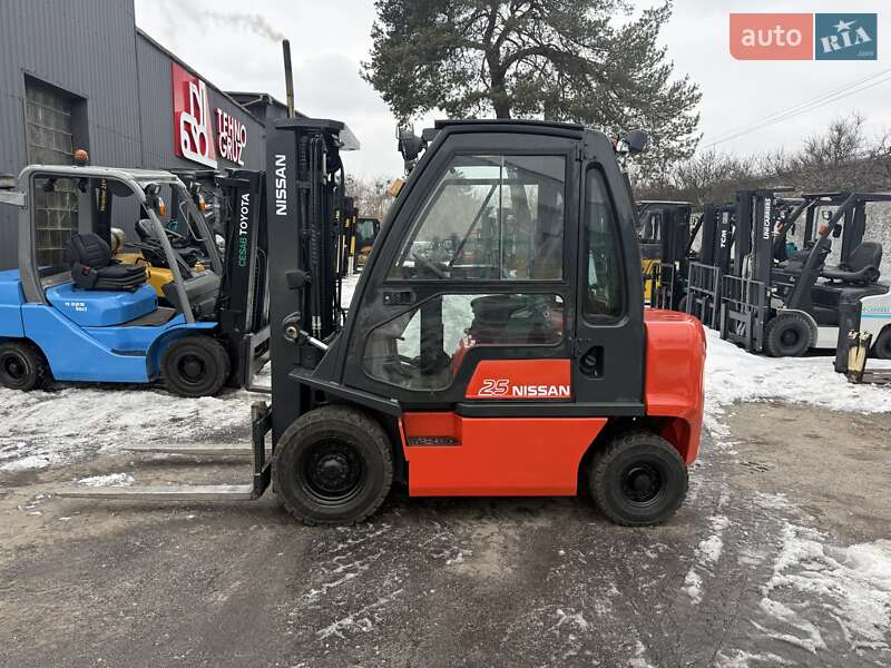 Nissan FD 2003 Nissan FD 2003