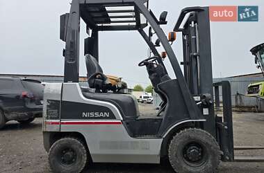 Вилочний навантажувач Nissan FG 2009 в Тернополі