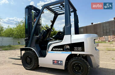 Вилочний навантажувач Nissan FG 2009 в Кривому Розі