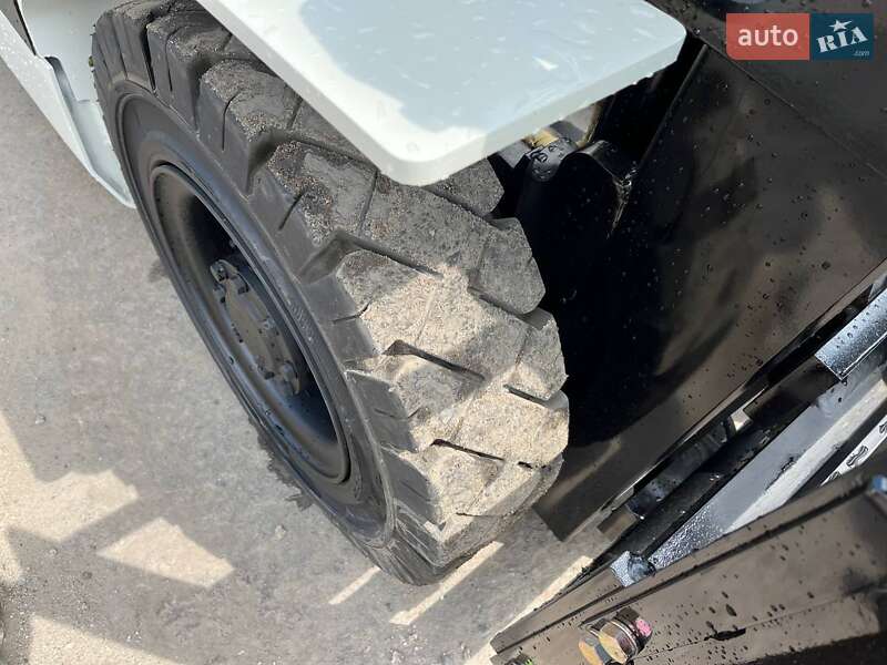 Вилочный погрузчик Nissan FG 2018 в Одессе