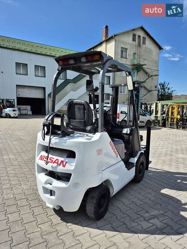 Вилочний навантажувач Nissan FG 2016 в Тернополі