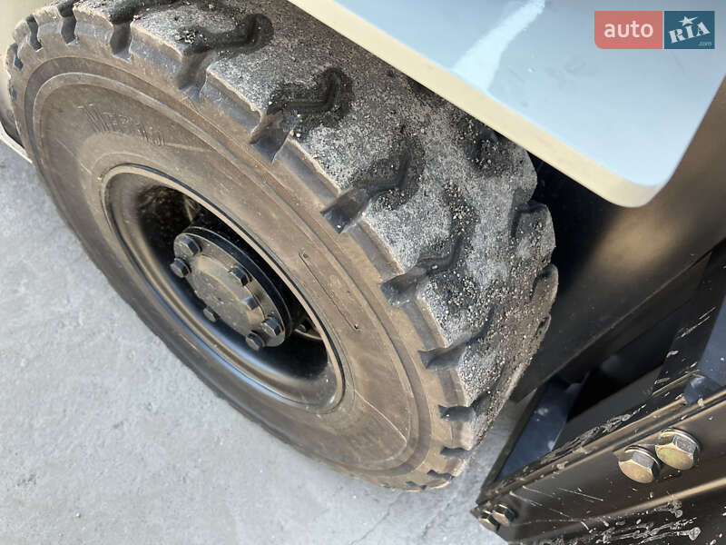 Вилочный погрузчик Nissan FG 2018 в Одессе