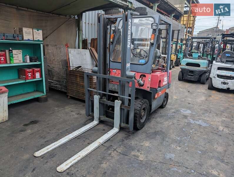 Вилочный погрузчик Nissan FG 2000 в Чернигове фото 2 Вилочный погрузчик Nissan FG 2000 в Чернигове