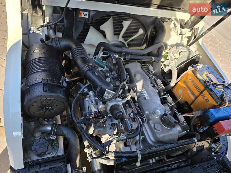 Вилочный погрузчик Nissan FG 2015 в Одессе