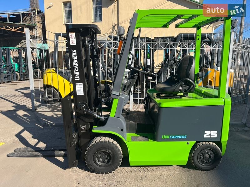 Вилочний навантажувач Nissan FG 2017 в Одесі