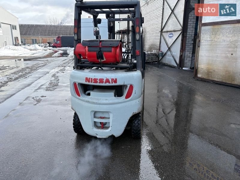Вилочный погрузчик Nissan FG 2004 в Черкассах