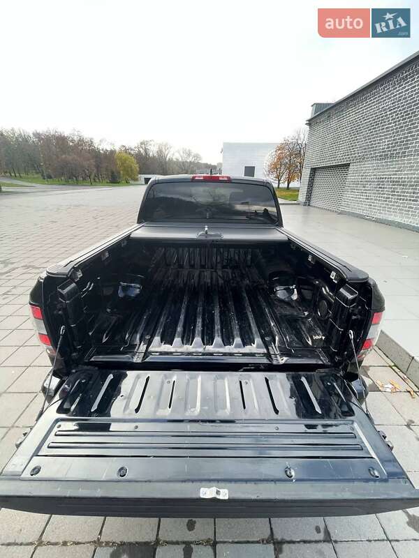 Пікап Nissan Frontier 2023 в Світловодську